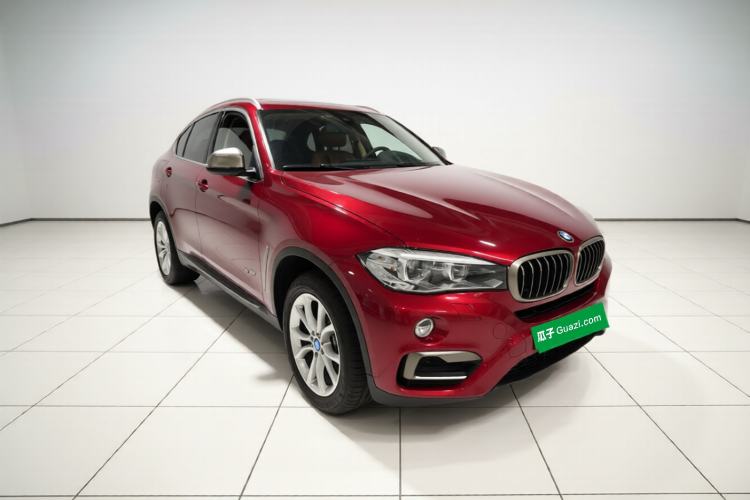Used BMW X6 2017 xDrive28i Front Right 45 Deg