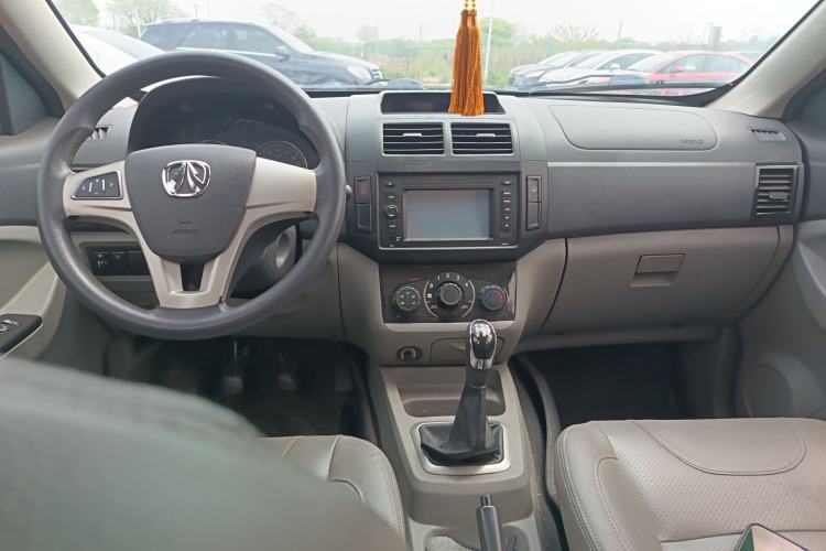 Used BAIC Weiwang M20 2014 1.5L Ultra-Luxury DAM15DL
