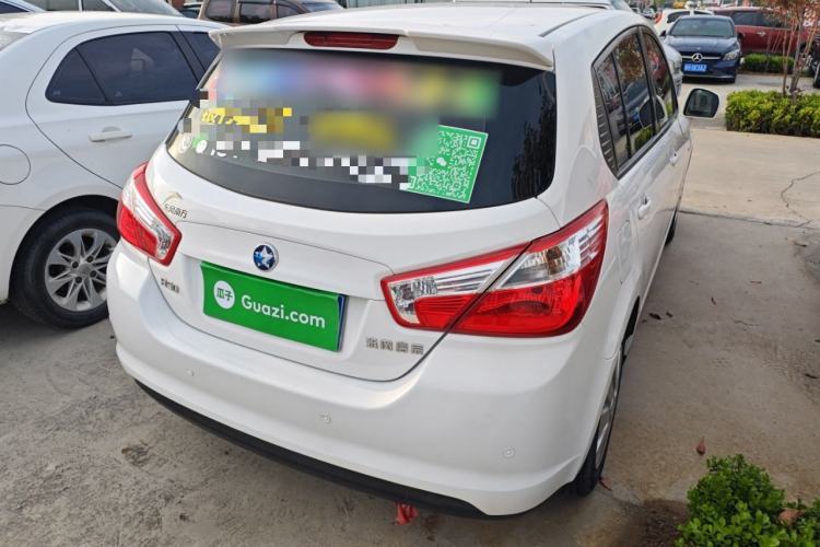 Used Venucia R50 2015 1.6L Manual Fashion Edition Rear Right 45 Deg