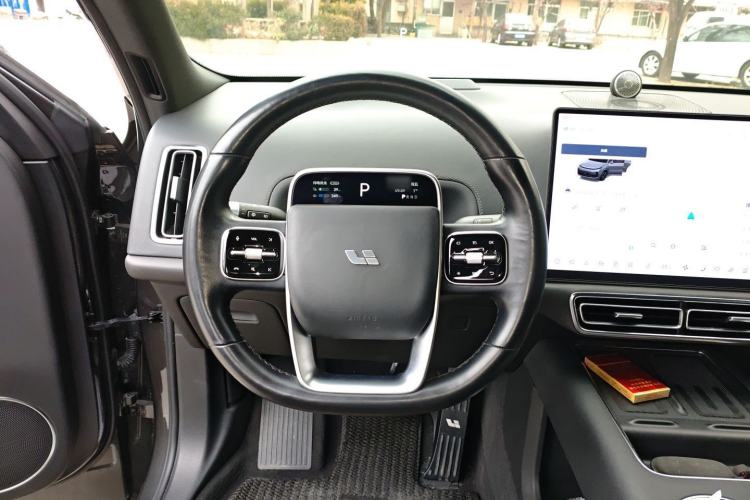 Used Li Auto L9 2022 Max model
