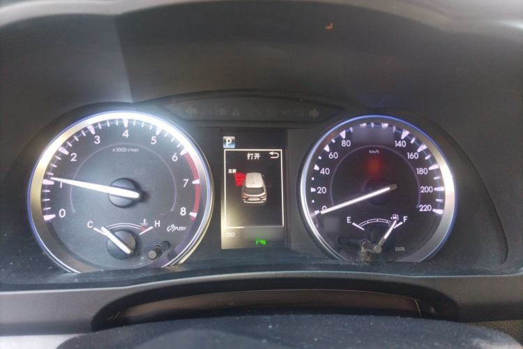 Used Toyota Highlander 2018 2.0T Four-Wheel Drive Luxury Edition 7 Seats China V Emission Standard Instrument Cluster