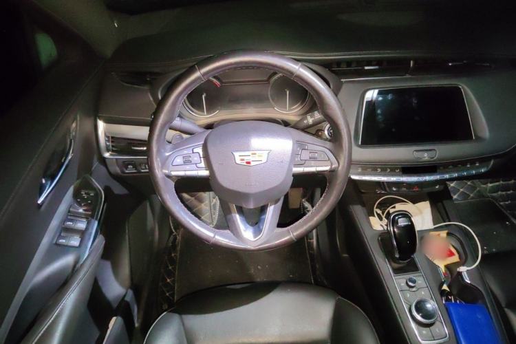 Used Cadillac XT4 2020 28T Two-Wheel-Drive Leading Version