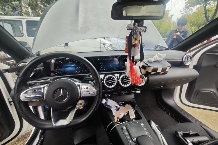 Used Mercedes-Benz A-Class 2022 Second Facelift A 200 L Sport Sedan Fashion Version
