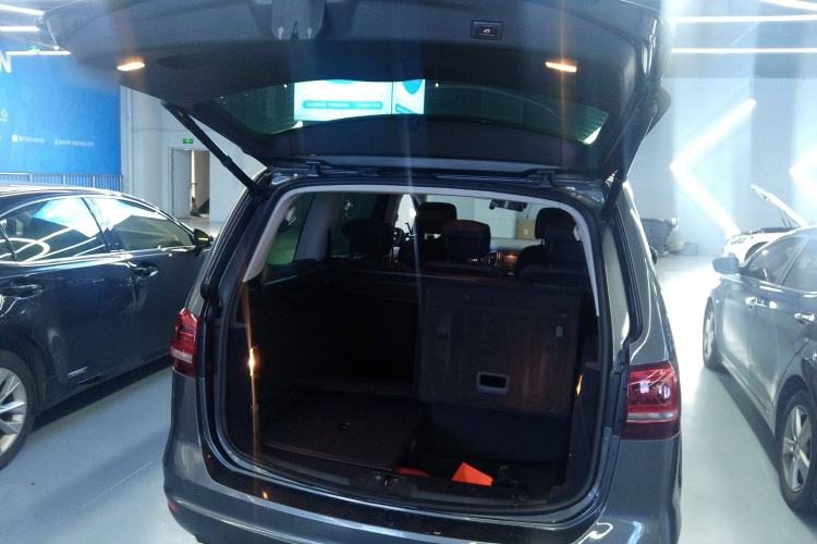 Used Volkswagen Sharan 2018 380TSI Comfort Edition 7-Seater
