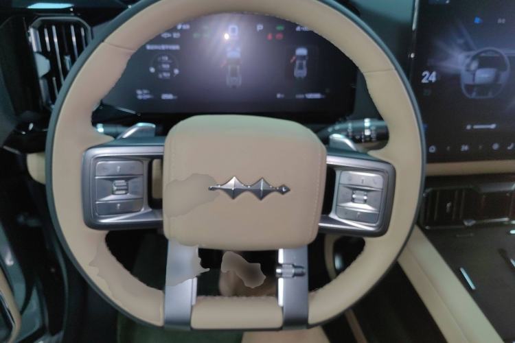 Used Formula Leopard 8 2025 Smart & Brave Flagship Edition 7 Seats
