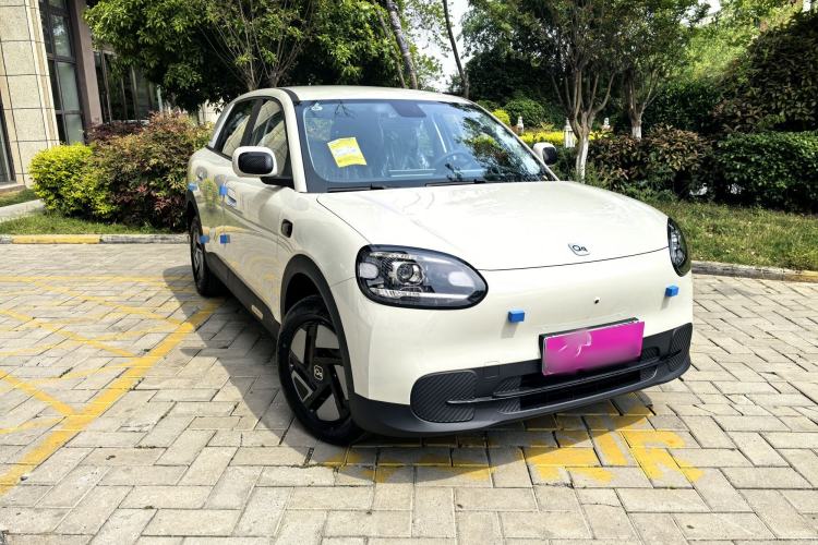 Used Chery QQ QQ3 EV 2026 Model 420 Passion Edition Exterior 2