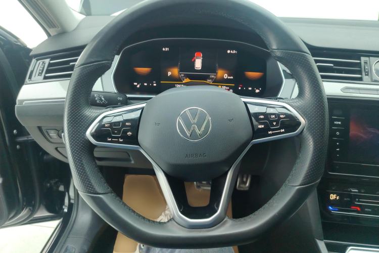 Used Volkswagen Magotan 2023 2 Million Units Limited Edition 330TSI DSG Leading Version