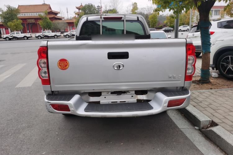 Used Great Wall Wingle 5 2017 2.0T European-spec Diesel Two-Wheel-Drive Entry-Level Big Double-Cab GW4D20D