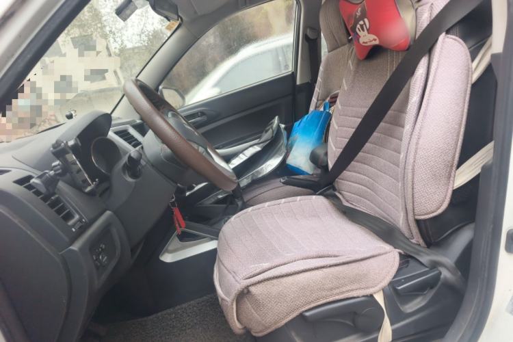 Used CHANGAN CS35 2015 1.6L Manual Luxury Model China IV Standard
