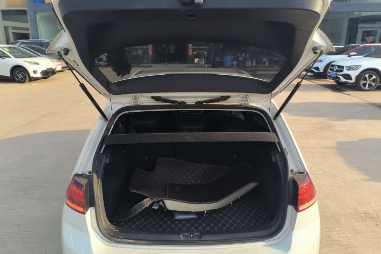 Used Volkswagen Golf 2018 230TSI Automatic Comfort Model Trunk