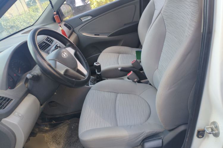 Used Hyundai Verna (older generation) 2014 1.4L Manual Smart GLS Trim
