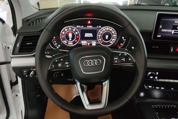 Used Audi Q5L 2020 Updated 40 TFSI Prestige Fashion Edition Steering Wheel
