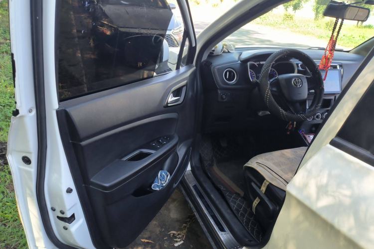 Used Brilliance V3 2016 1.5L Manual Comfort Model
