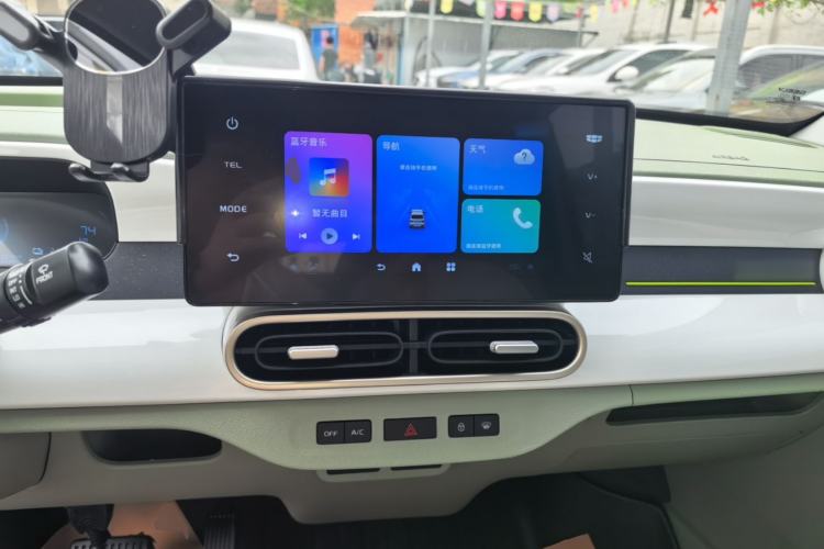 Used Geely Galaxy Panda 2025 210 km – Yuanqi Bear Center Console