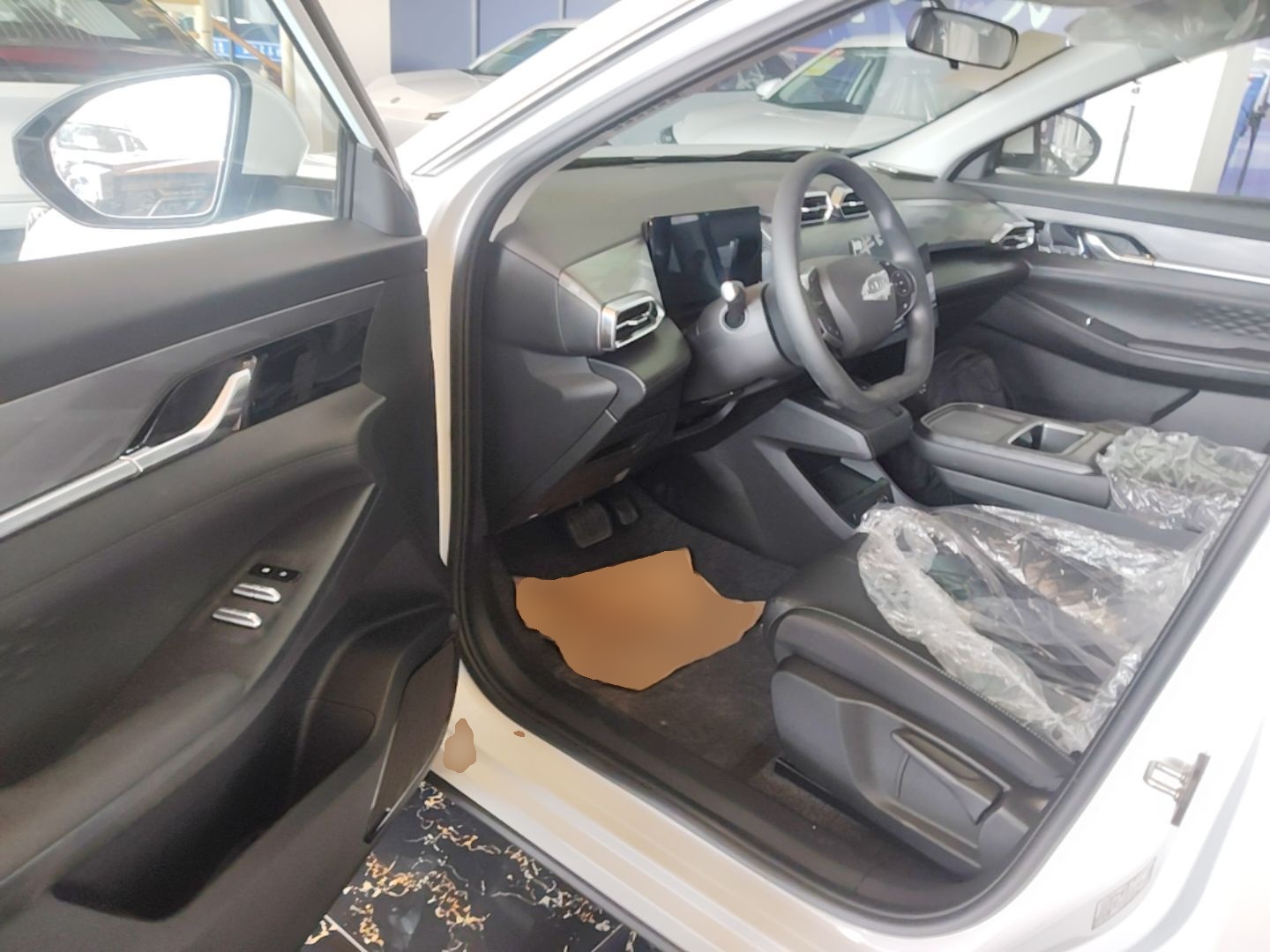 Dongfeng Aeolus SKY EV01 2025 530 km AIR Elite Edition — снимка 18