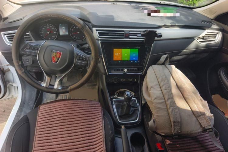 Used Roewe i5 2020 1.5L Manual 4G Connect Luxury Edition