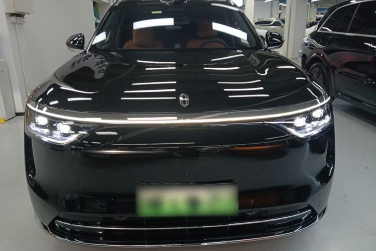 Used Hima AITO M8 2025 Extended-Range Max+ Version 53.4 kWh 6-Seater Edition Front