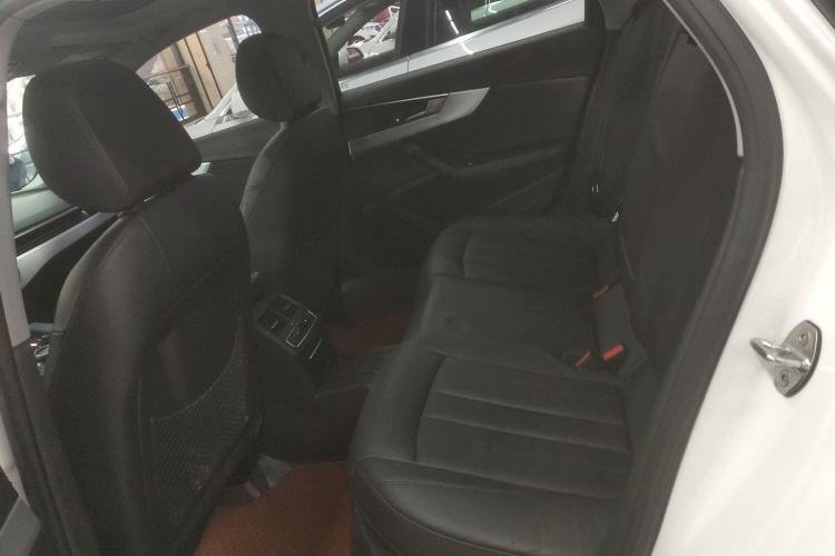 Used Audi A4L 2019 40 TFSI Fashion Version China V