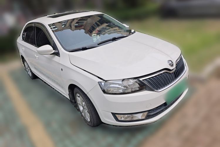 Used Skoda Rapid 2015 1.6L Manual Smart Selection Model