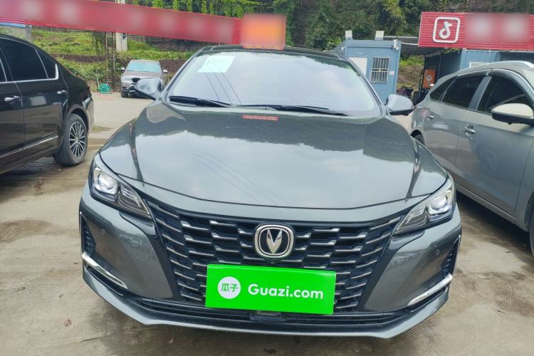 Used CHANGAN Ruicheng CC 2022 Blue Whale Edition 1.5T DCT Prestige Model Front