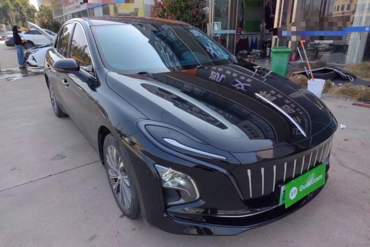 Used Hongqi E-QM5 2022 431 km Charge & Enjoy Edition Front Right 45 Deg