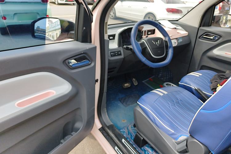 Used Wuling Hongguang MINIEV 2022 Macaron Premium Model – Lithium Iron Phosphate
