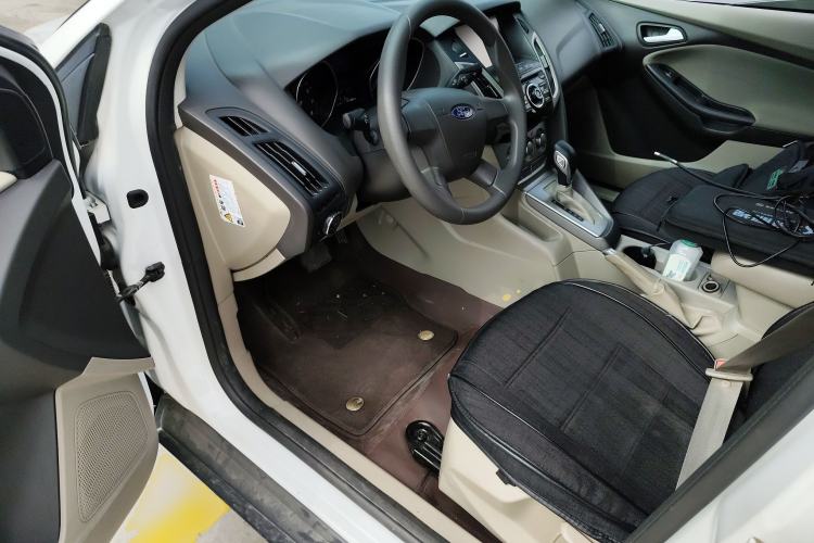 Used Ford Focus 2012 Sedan 1.6L Automatic Comfort Model