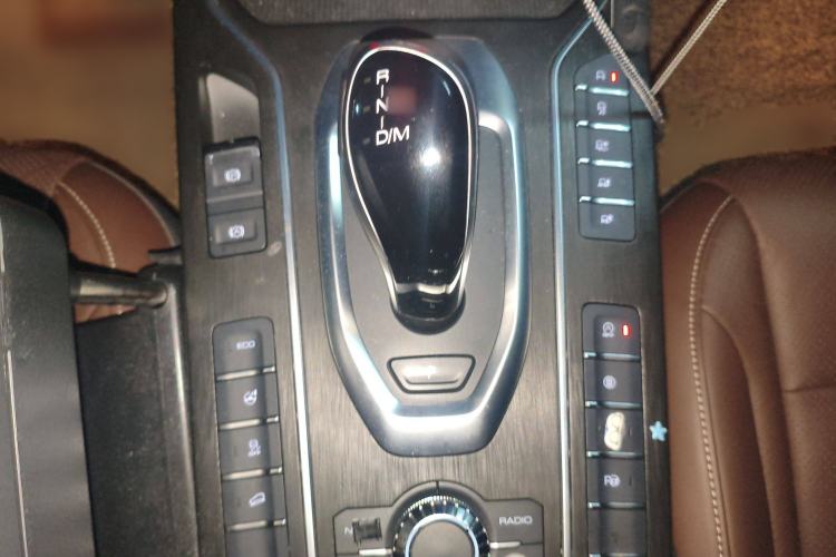 Used Wey VV6 2018 2.0T Four-Wheel Drive Flagship Version China V Standard
