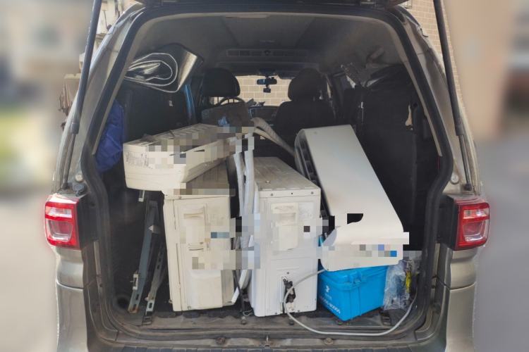 Used FORTHING Lingzhi 2022 Striving Version M5L 1.6L Luxury 7-Seater
