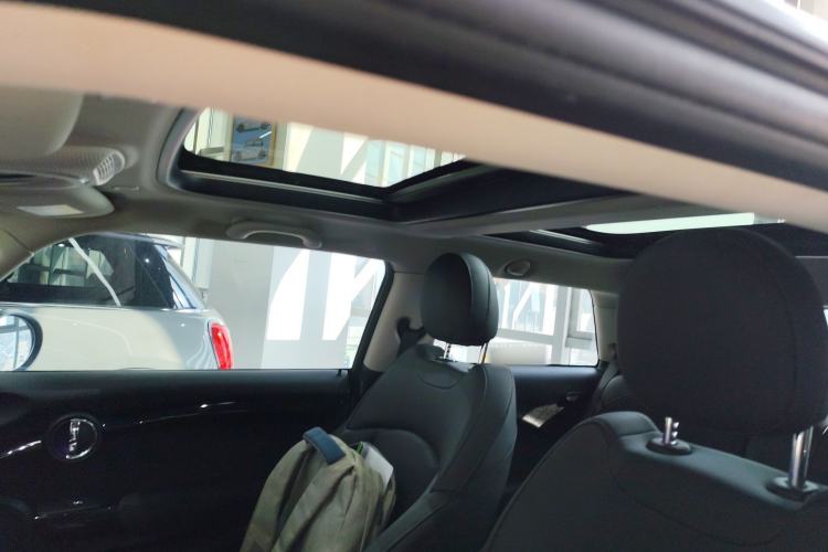 Used MINI MINI 2019 1.5T COOPER Classic Edition