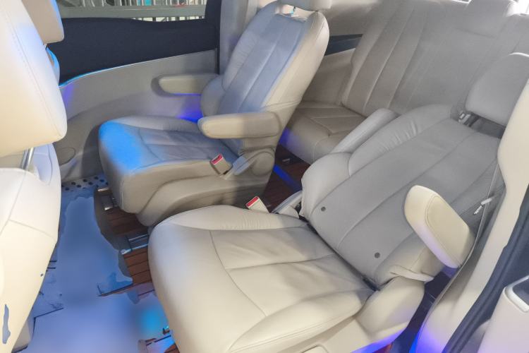 Used Buick GL8 2017 25S Luxury Version China V Standard Left Rear Seat