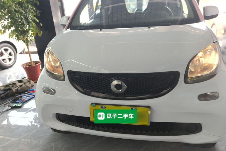 Used smart fortwo 2015 1.0L 52 kW Hardtop Passion Edition
