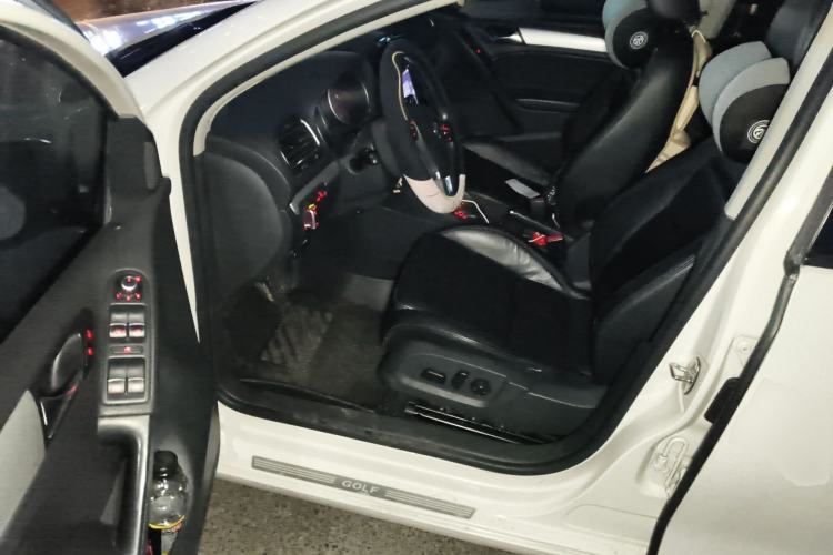 Used Volkswagen Golf 2012 1.4TSI Automatic Luxury Edition Driver Seat