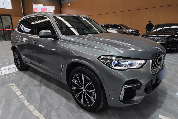 Used BMW X5 2022 Restyled xDrive 30Li Luxury Version M Sport Package
