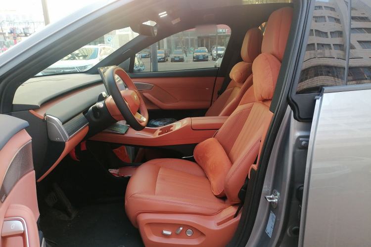 Used ONVO L60 2024 60 kWh All-Wheel Drive