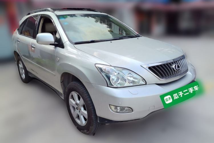 Used Lexus RX Classic 2006 350 Front Right 45 Deg