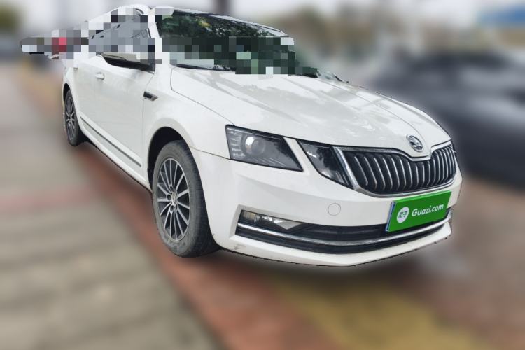 Used Skoda Octavia 2018 1.6L Automatic Luxury Edition