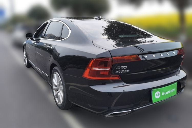 Used Volvo S90 2020 T4 SmartDrive Luxury Edition Rear Left 45 Deg