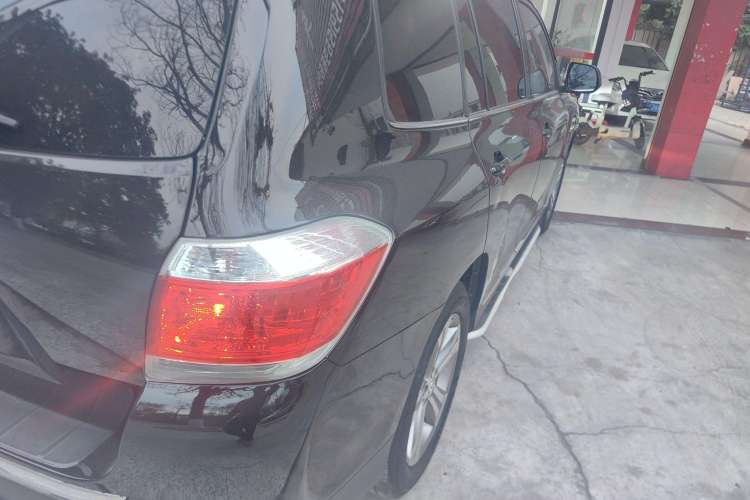 Used Toyota Highlander 2012 2.7L Two-Wheel Drive 5-Seater Sport Edition
