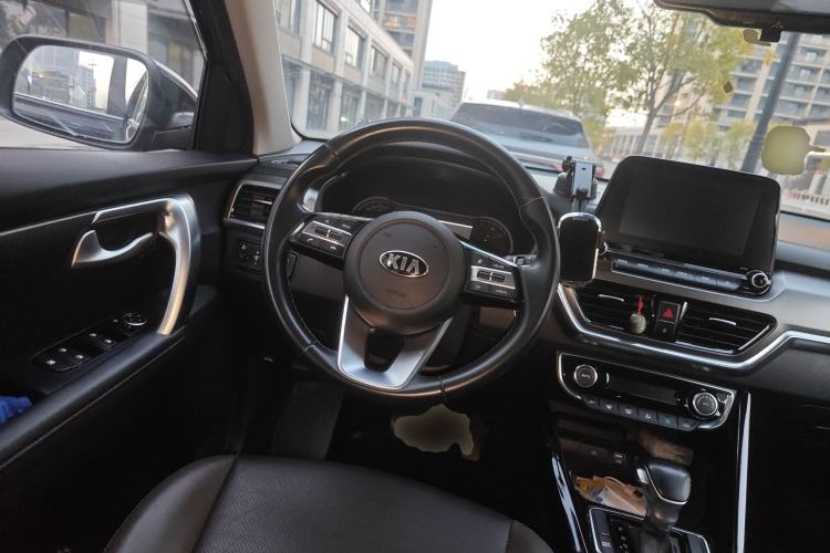 Used Kia Sportage R 2018 2.0L Automatic Smart Luxury Version China V Standard Steering Wheel