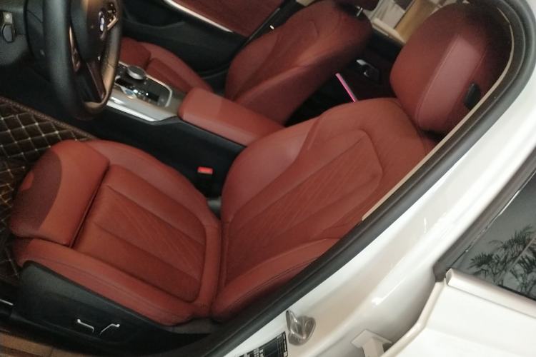 Used BMW i3 2022 eDrive 35 L Left Front Seat