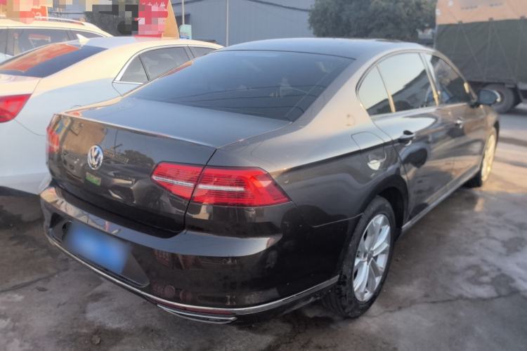 Used Volkswagen Magotan 2017 330TSI DSG Luxury Model
