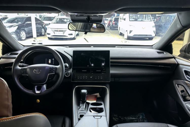 Used Toyota Avalon 2024 Dual-Motor 2.0L Luxury Edition