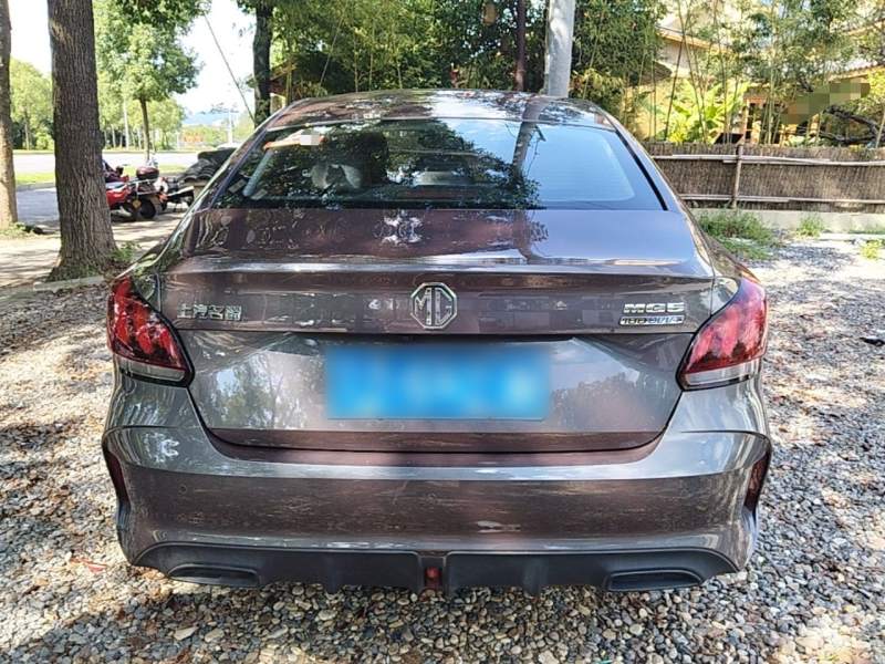 Used MG 5 2021 180 DVVT CVT Youthful Style Edition — 5