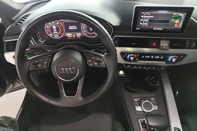 Used Audi A4L 2019 40 TFSI Fashion Edition China VI Emission Standard
