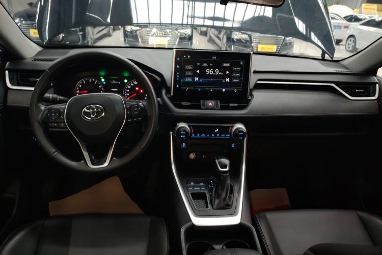 Used Toyota Wildlander 2022 2.0L CVT Two-Wheel Drive Luxury PLUS Edition
