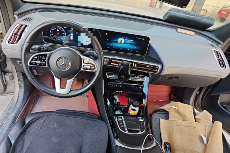 Used Mercedes-Benz EQC 2020 EQC 350 4MATIC Center Console
