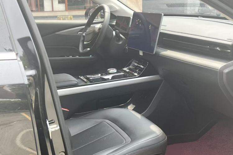 Used Wuling Xingguang 2024 Co-Creation Edition 150 Flagship Model Interior 3