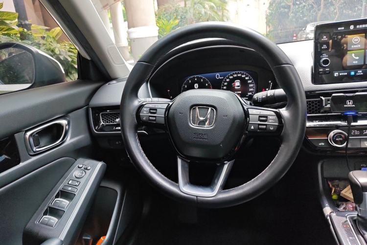 Used Honda Civic 2022 240TURBO CVT Dynamic Control Version
