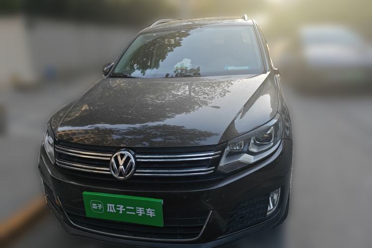 Used Volkswagen Tiguan 2015 1.8TSI Automatic All-Wheel-Drive Luxury Model
